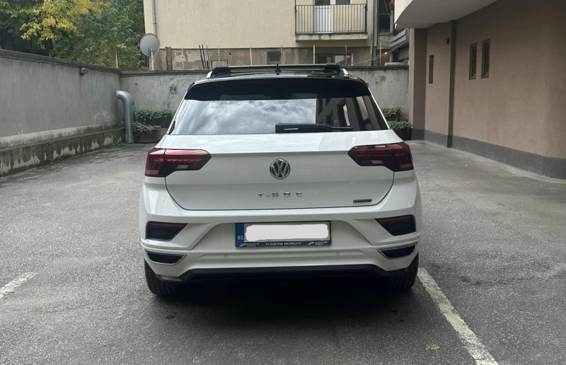 VW T-Roc 2.0 TSI R-Line, снимка 8 - Автомобили и джипове - 52395301