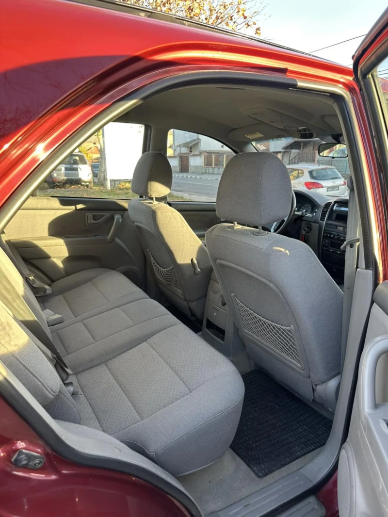Kia Sorento, снимка 12 - Автомобили и джипове - 52473551