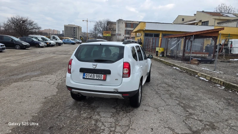 Dacia Duster 1.5dci, снимка 5 - Автомобили и джипове - 52618097