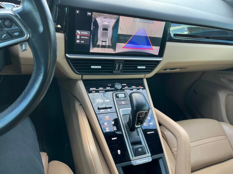 Porsche Cayenne 360 камери* Обдухване* Автокредит* , снимка 6 - Автомобили и джипове - 52678349