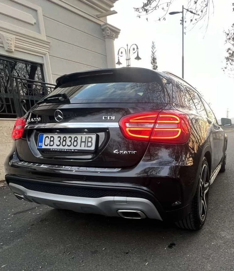 Mercedes-Benz GLA 220 AMG 4 MATIC, снимка 8 - Автомобили и джипове - 48346926