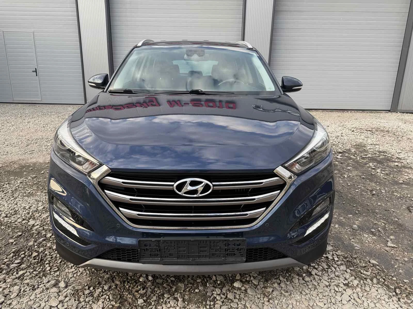 Hyundai Tucson 1.7CRDI* LED* NAVI* TOP* EVRO6, снимка 8 - Автомобили и джипове - 53181988