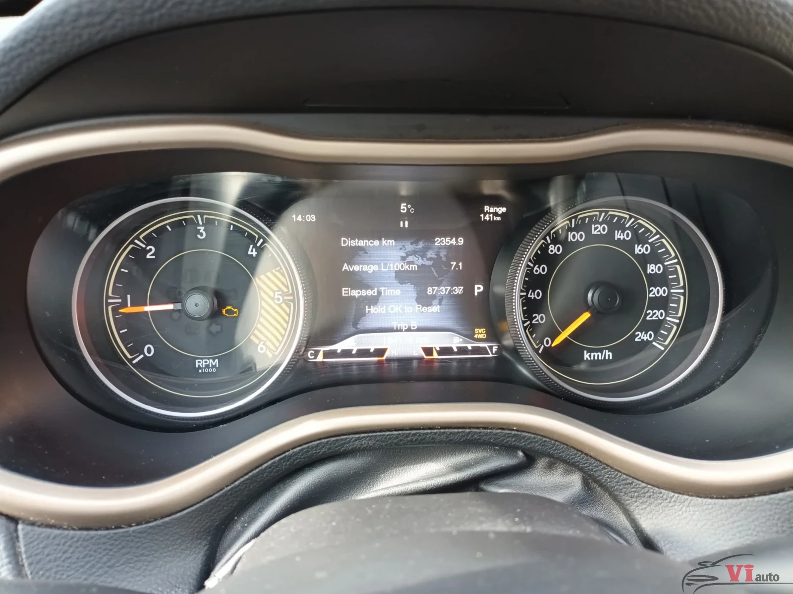 Jeep Cherokee, снимка 17 - Автомобили и джипове - 53525480