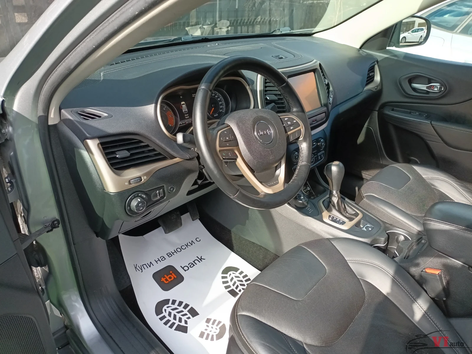 Jeep Cherokee, снимка 9 - Автомобили и джипове - 53525480