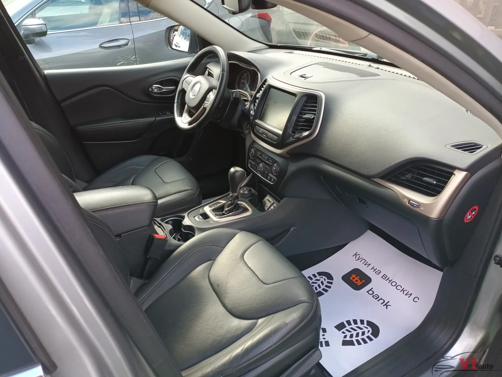 Jeep Cherokee, снимка 11 - Автомобили и джипове - 53525480