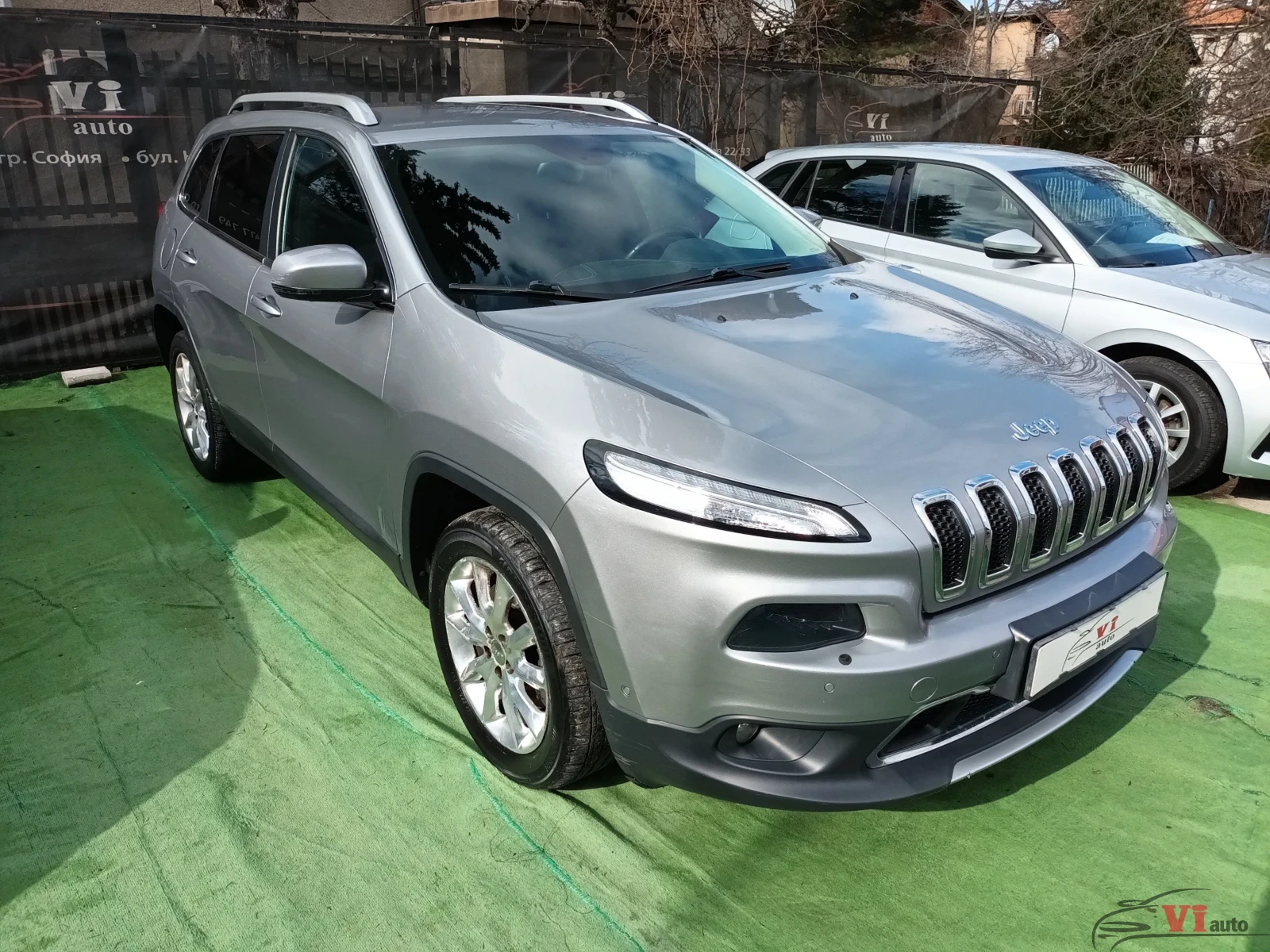 Jeep Cherokee, снимка 4 - Автомобили и джипове - 53525480