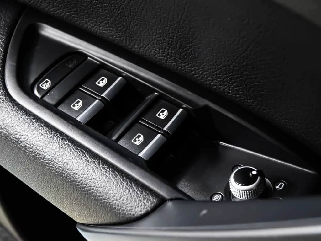 Audi Q5 * CLEAN CARFAX Premium Plus quattro SUV AWD 2.0L 4 | Mobile.bg � ����������� 7