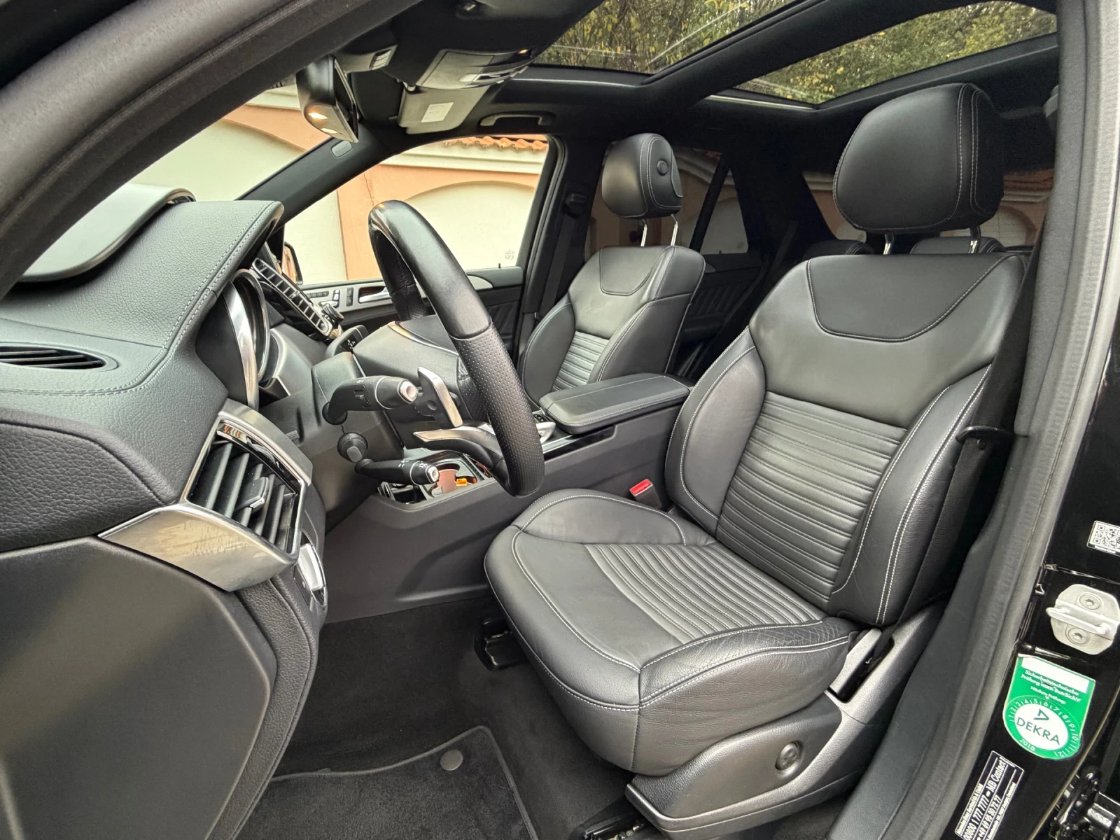 Mercedes-Benz GLE 350 d/AMG/Pano/BangOlufsen/Memory/HeadUp/Вакуум/Full, снимка 8 - Автомобили и джипове - 53928758