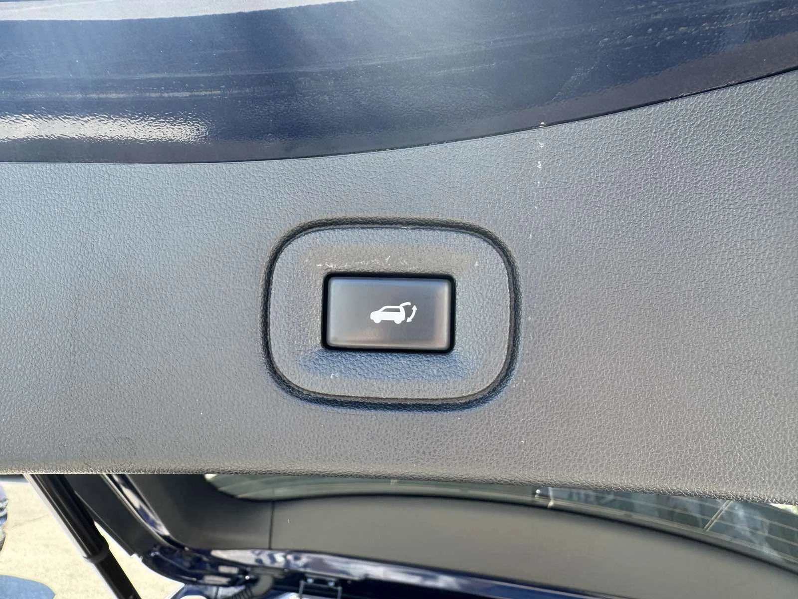 Renault Koleos 2.0Dci 4WD, снимка 12 - Автомобили и джипове - 54111892