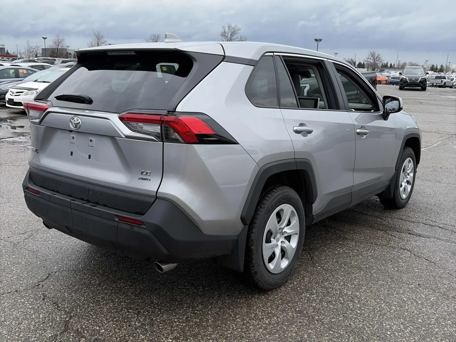 Toyota Rav4 LE * * CARFAX * * АВТО КРЕДИТ * * , снимка 4 - Автомобили и джипове - 54222208