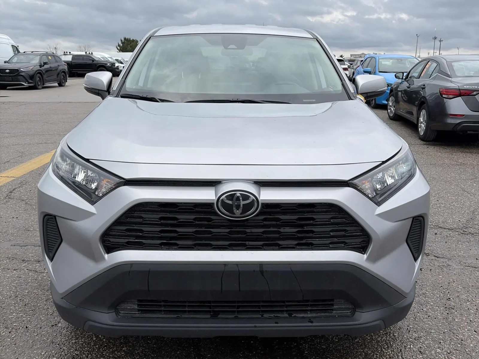Toyota Rav4 LE * * CARFAX * * АВТО КРЕДИТ * * , снимка 2 - Автомобили и джипове - 54222208