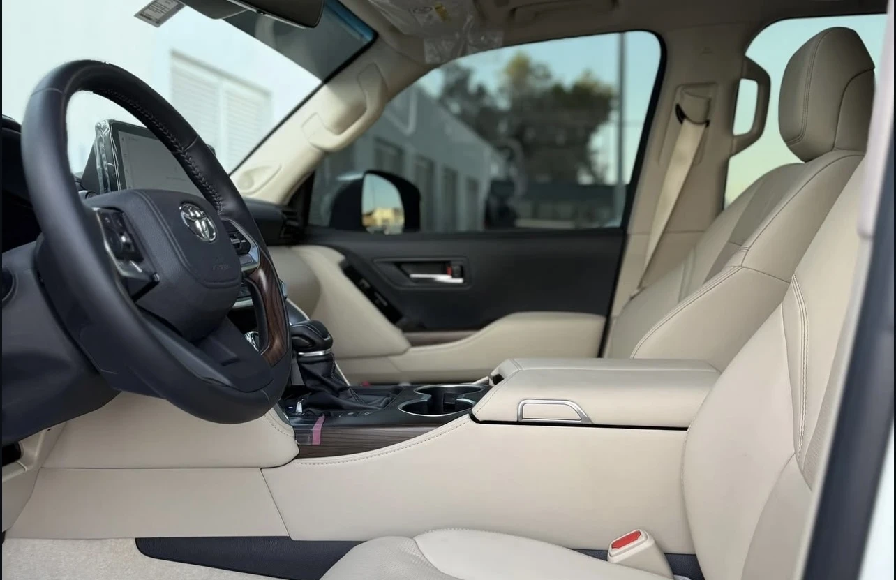 Toyota Land cruiser LC300 VX-R, снимка 7 - Автомобили и джипове - 54259229