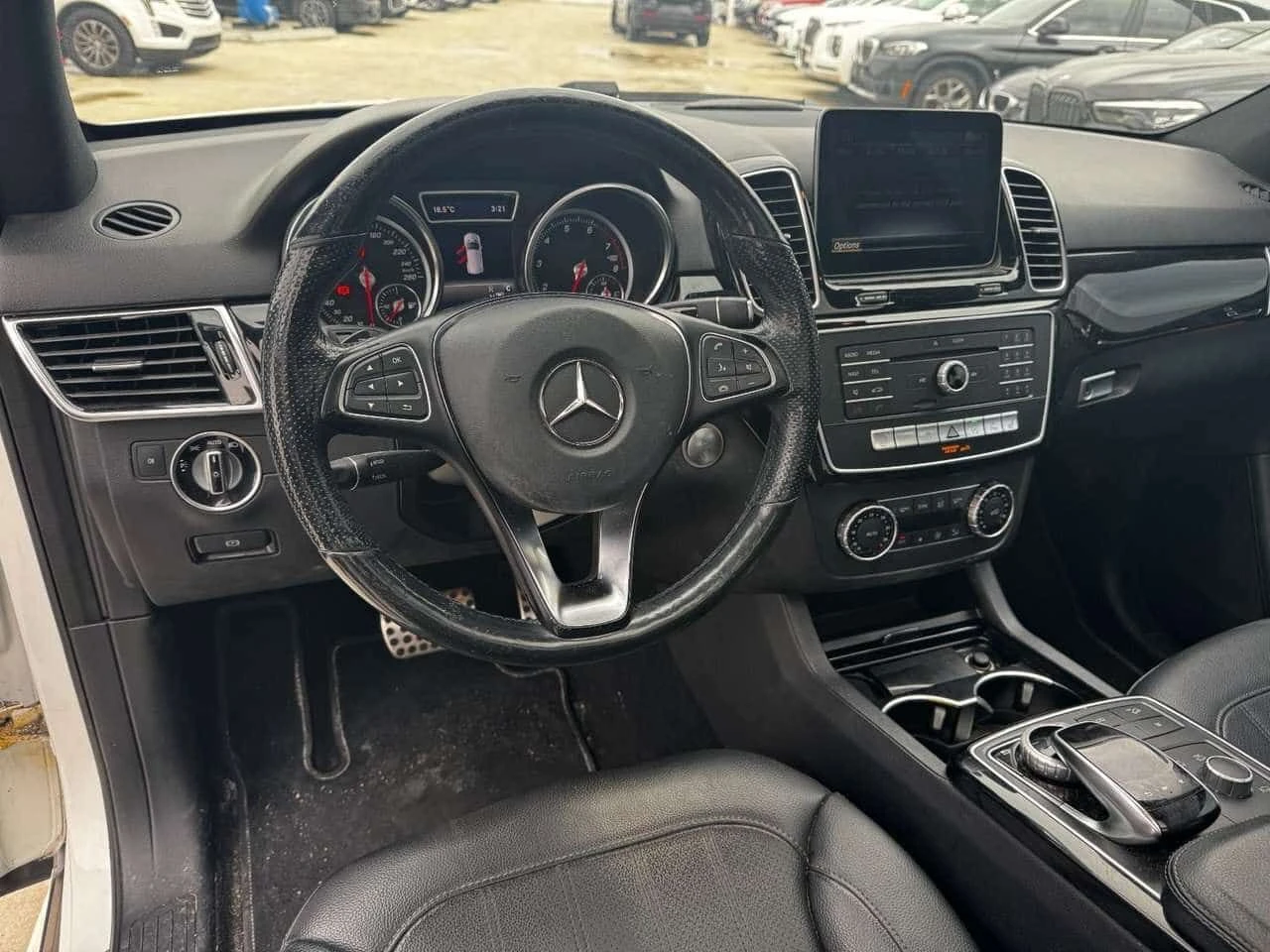 Mercedes-Benz GLE 400 | ФИКСИРАНА ЦЕНА ДО БЪЛГАРИЯ | , снимка 9 - Автомобили и джипове - 54599181