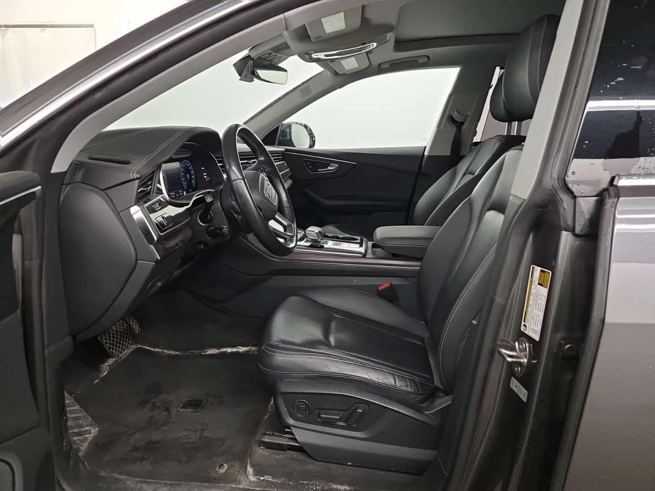 Audi Q8 TECHNIK  CARFAX, снимка 5 - Автомобили и джипове - 55434550