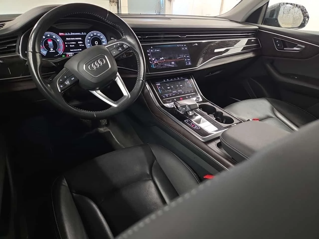 Audi Q8 TECHNIK  CARFAX, снимка 10 - Автомобили и джипове - 55434550