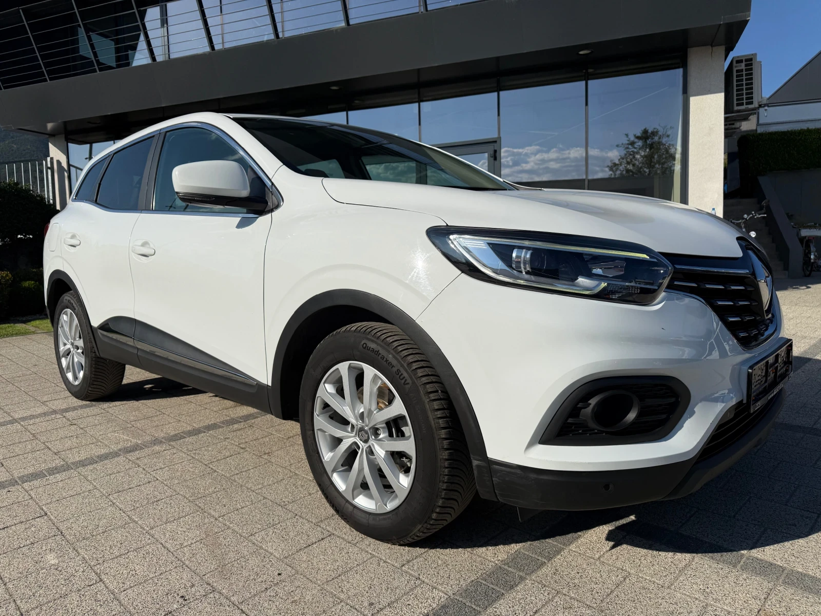 Renault Kadjar 1.5dCI Автоматик , снимка 2 - Автомобили и джипове - 55493293