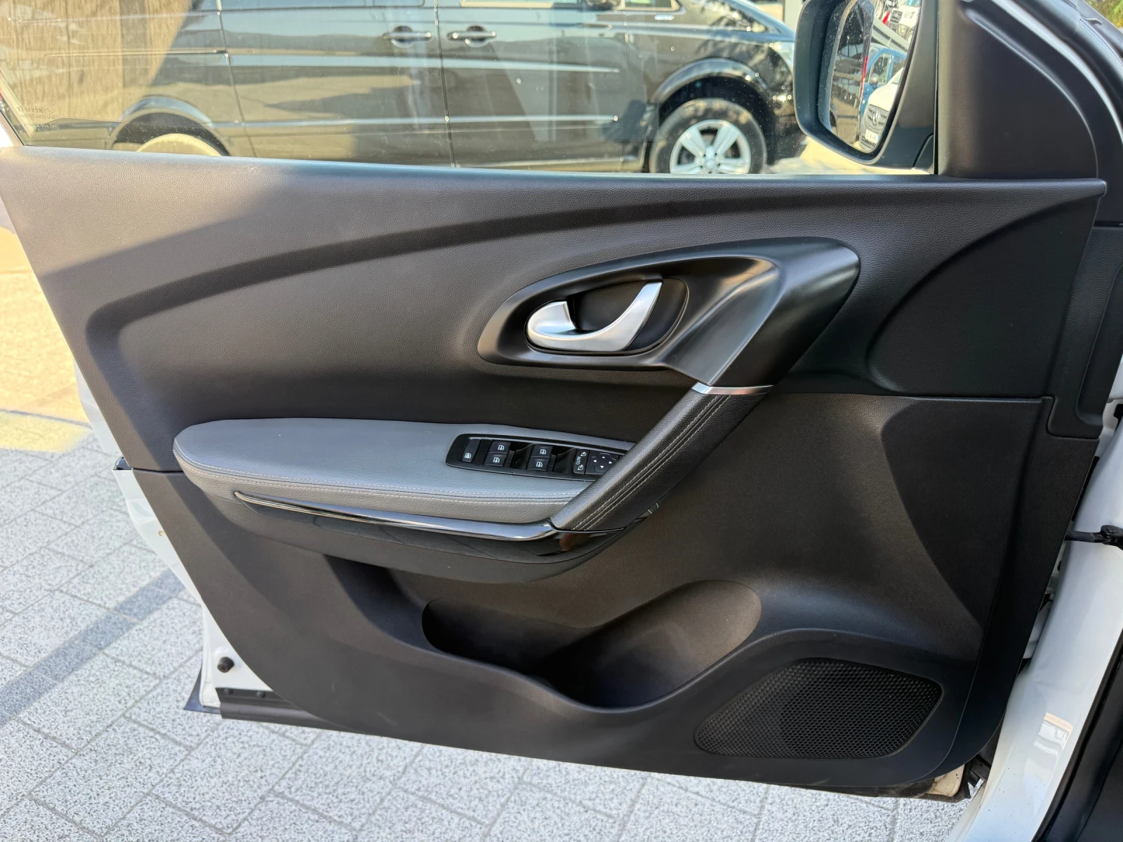 Renault Kadjar 1.5dCI Автоматик , снимка 14 - Автомобили и джипове - 55493293