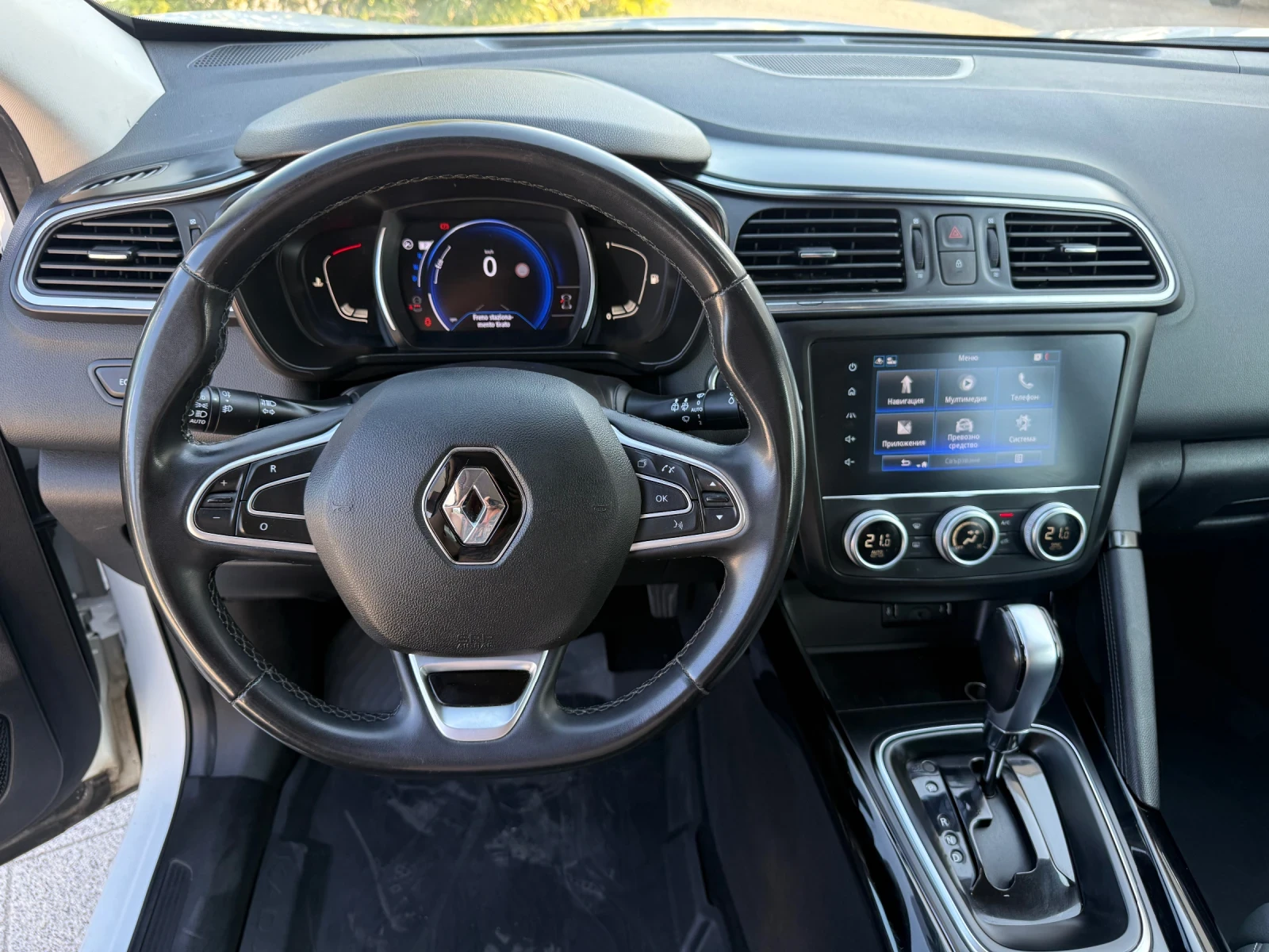 Renault Kadjar 1.5dCI Автоматик , снимка 12 - Автомобили и джипове - 55493293