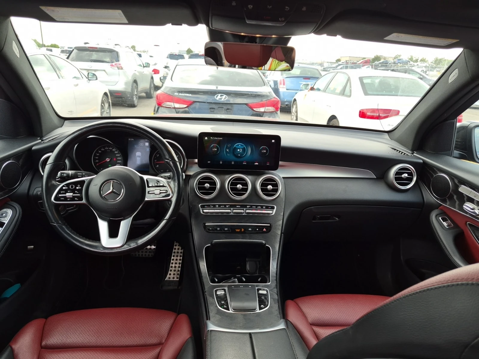 Mercedes-Benz GLC 300 * АВТОКРЕДИТ БЕЗ ПЪРВОНАЧАЛНА ВНОСКА* , снимка 8 - Автомобили и джипове - 55851181