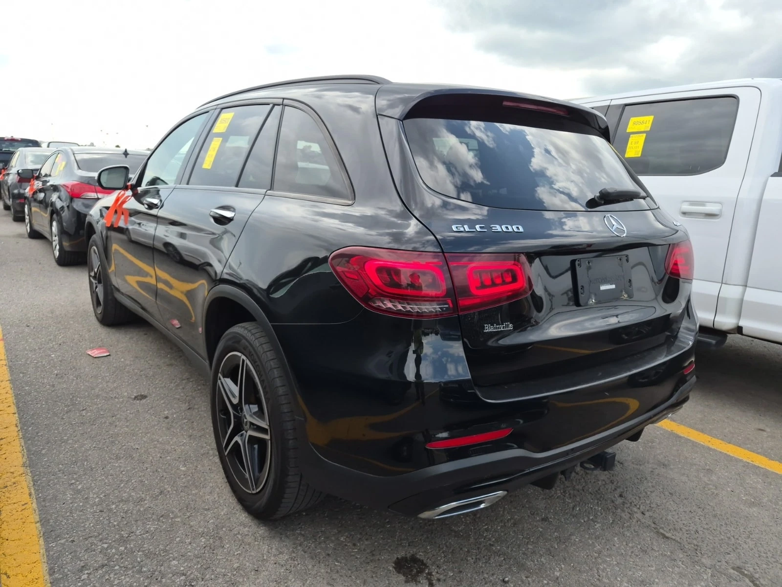 Mercedes-Benz GLC 300 * АВТОКРЕДИТ БЕЗ ПЪРВОНАЧАЛНА ВНОСКА* , снимка 2 - Автомобили и джипове - 55851181