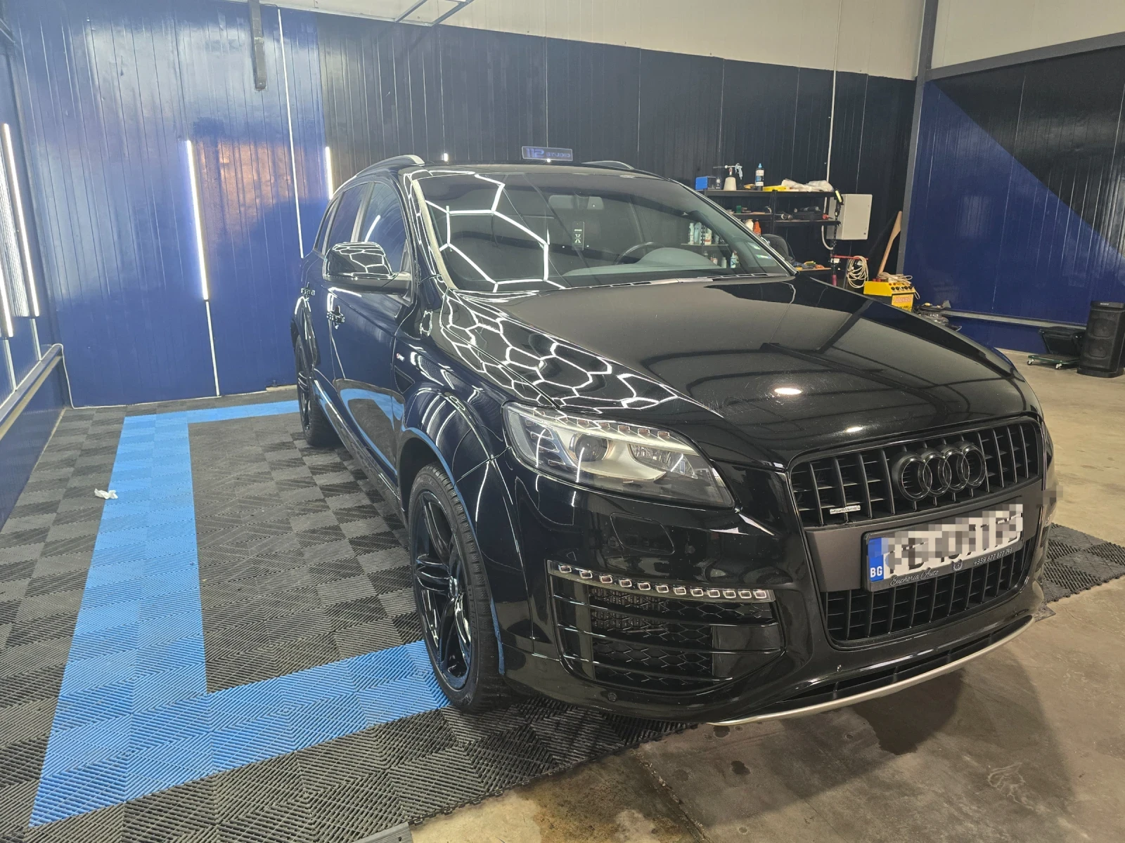 Audi Q7, снимка 2 - Автомобили и джипове - 56121565