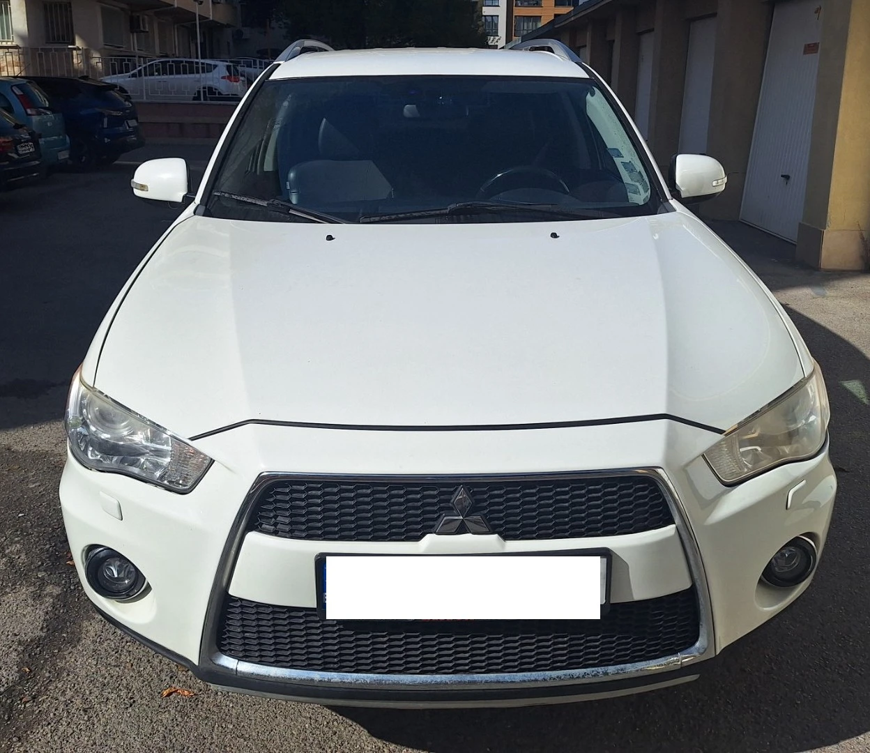 Mitsubishi Outlander DI-D, снимка 2 - Автомобили и джипове - 56596032
