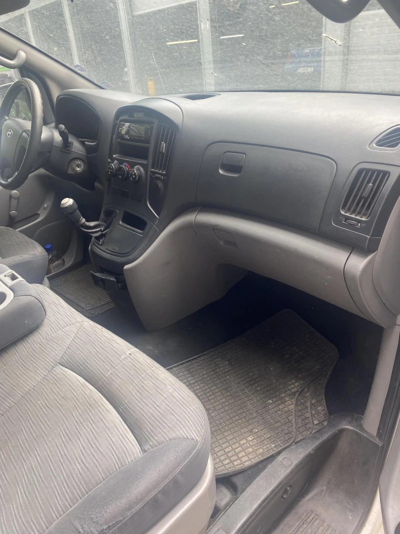 Hyundai H1, снимка 6 - Бусове и автобуси - 46929765