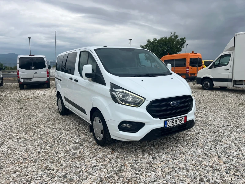 Ford Transit Custom 9 МЕСТА ФУЛ ЕКСТРИ ЗА ЦЕНИТЕЛИ 6 СК ЕВРО 6, снимка 2 - Бусове и автобуси - 51204323