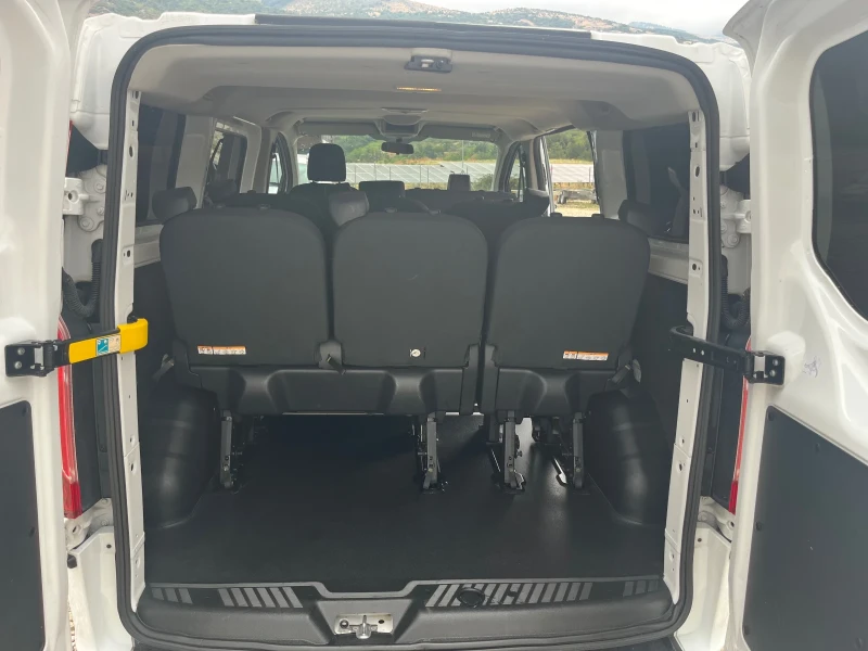 Ford Transit Custom 9 МЕСТА ФУЛ ЕКСТРИ ЗА ЦЕНИТЕЛИ 6 СК ЕВРО 6, снимка 16 - Бусове и автобуси - 51204323