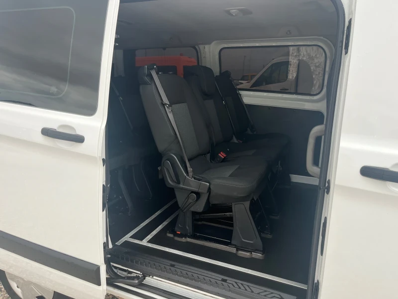 Ford Transit Custom 9 МЕСТА ФУЛ ЕКСТРИ ЗА ЦЕНИТЕЛИ 6 СК ЕВРО 6, снимка 17 - Бусове и автобуси - 51204323