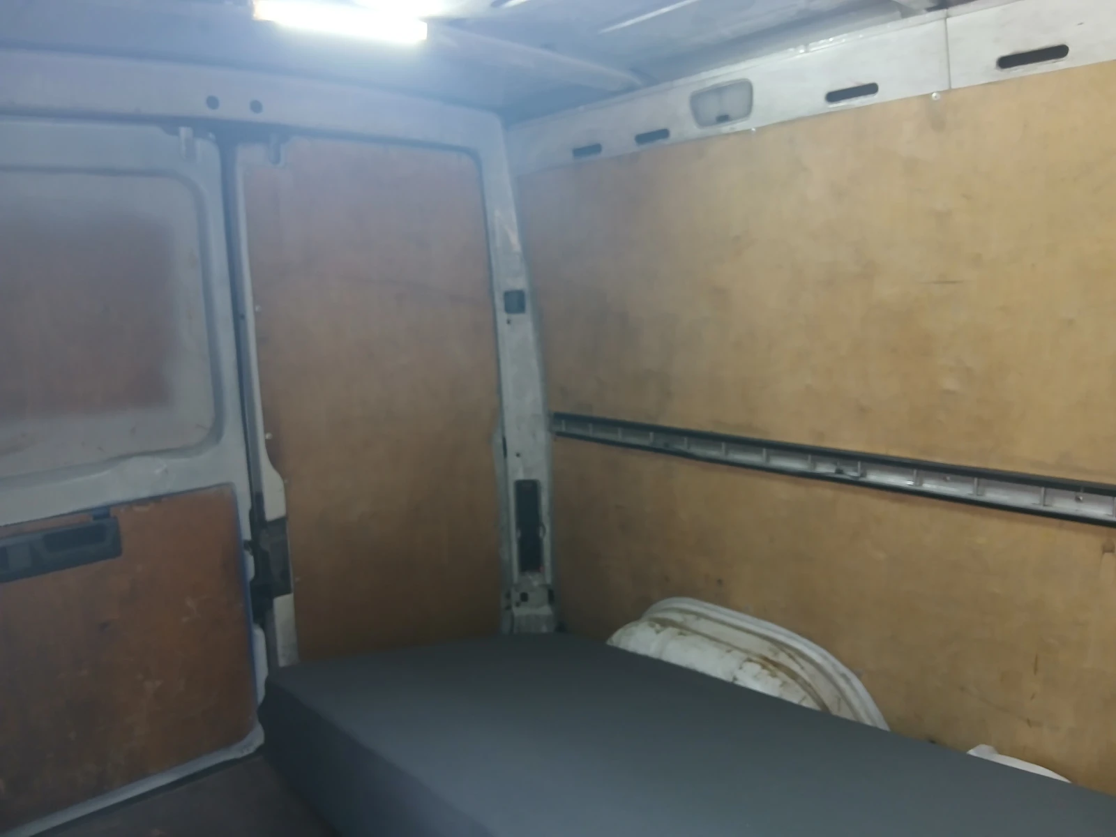 Mercedes-Benz Sprinter 211 211 CDI, снимка 10 - Бусове и автобуси - 53995582