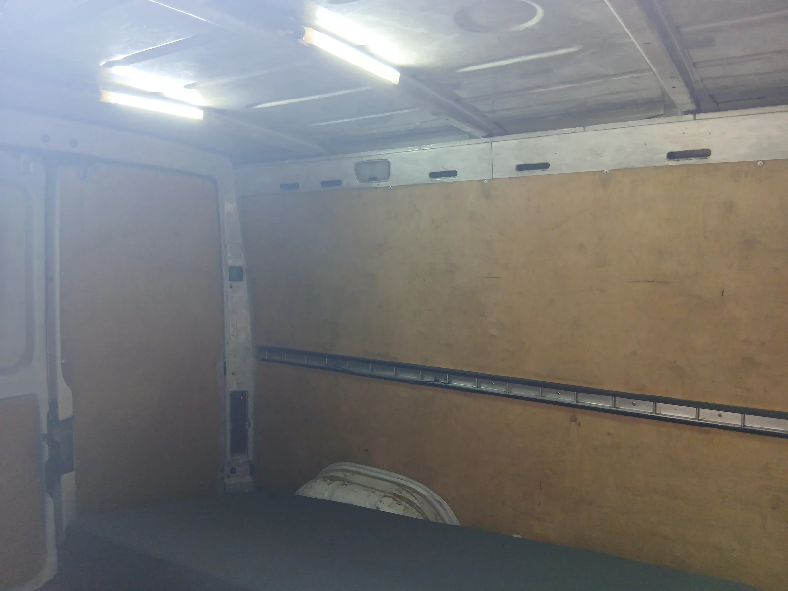 Mercedes-Benz Sprinter 211 211 CDI, снимка 8 - Бусове и автобуси - 53995582