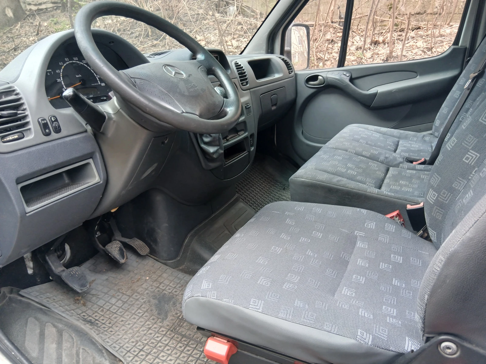 Mercedes-Benz Sprinter 211 211 CDI, снимка 7 - Бусове и автобуси - 53995582