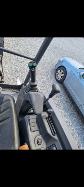 Багер Volvo EC15D , снимка 7