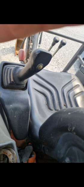 Багер Volvo EC15D , снимка 8