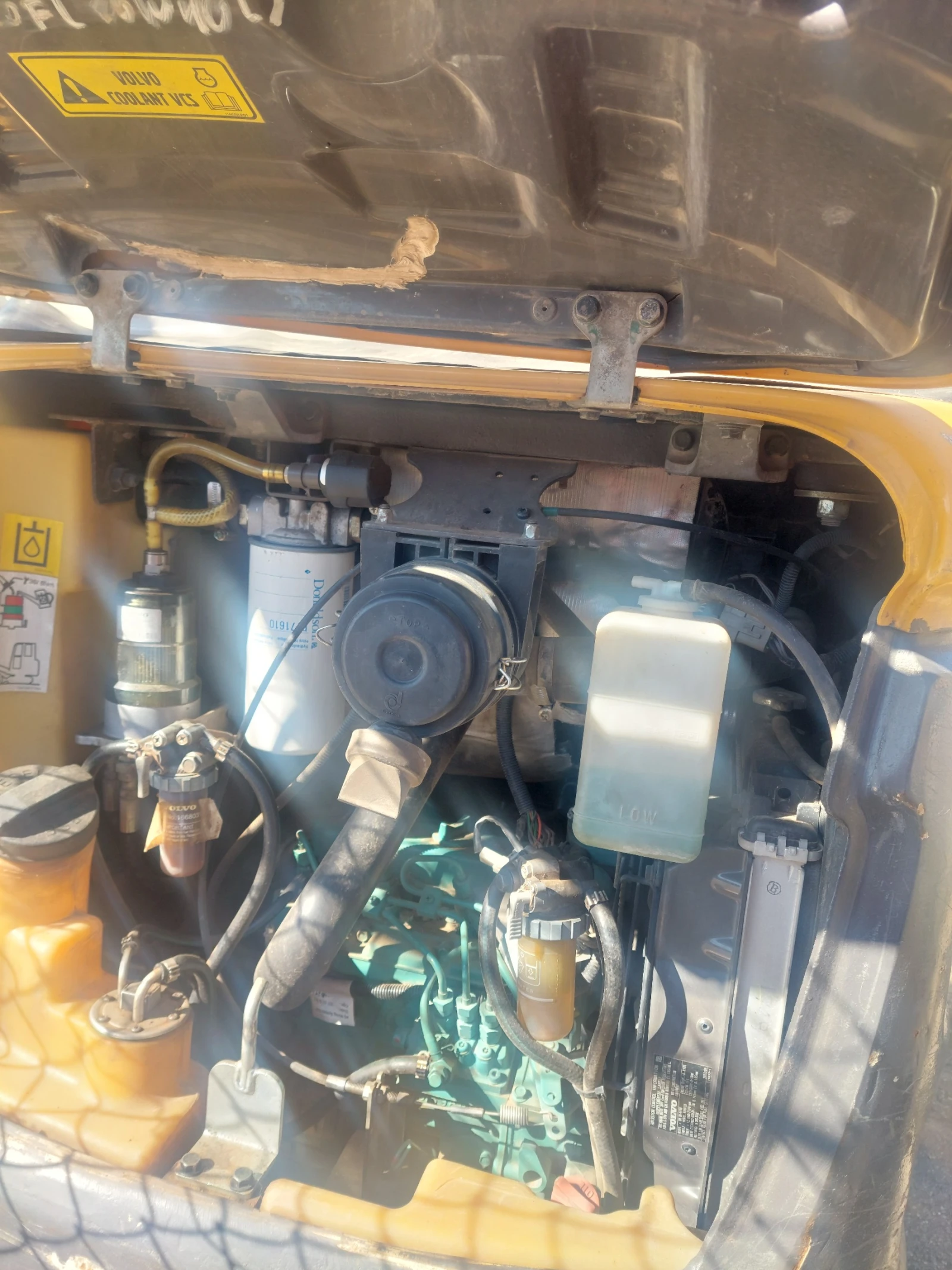 Багер Volvo EC15D , снимка 16 - Индустриална техника - 54019496