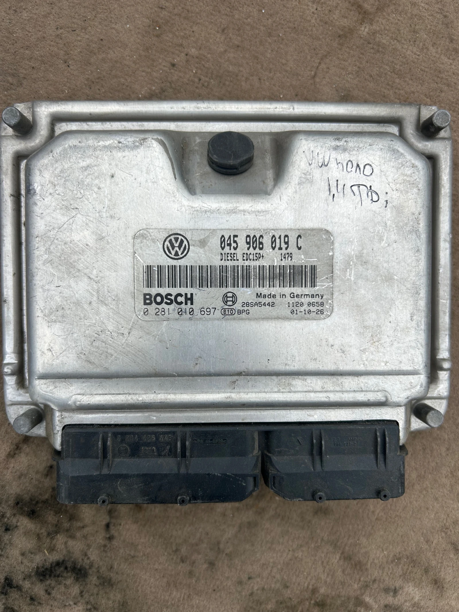 045906019C компютър двигател VOLKSWAGEN POLO 1.4TDI 0281010697