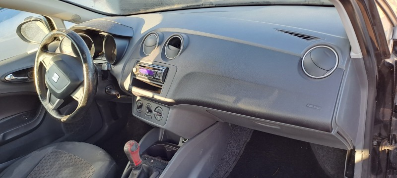 Seat Ibiza 1.4TDI, снимка 11 - Автомобили и джипове - 43498589