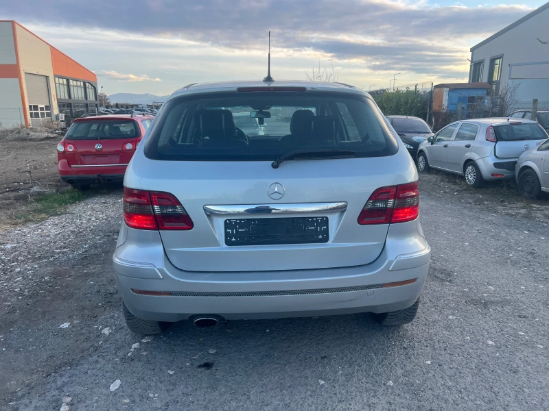 Mercedes-Benz B 180 НА ЧАСТИ, снимка 4 - Автомобили и джипове - 48054619