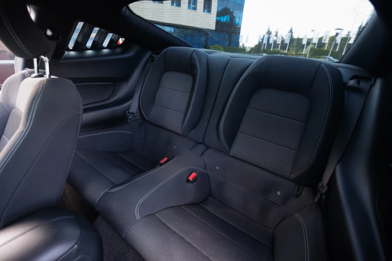 Ford Mustang, снимка 4 - Автомобили и джипове - 52618018