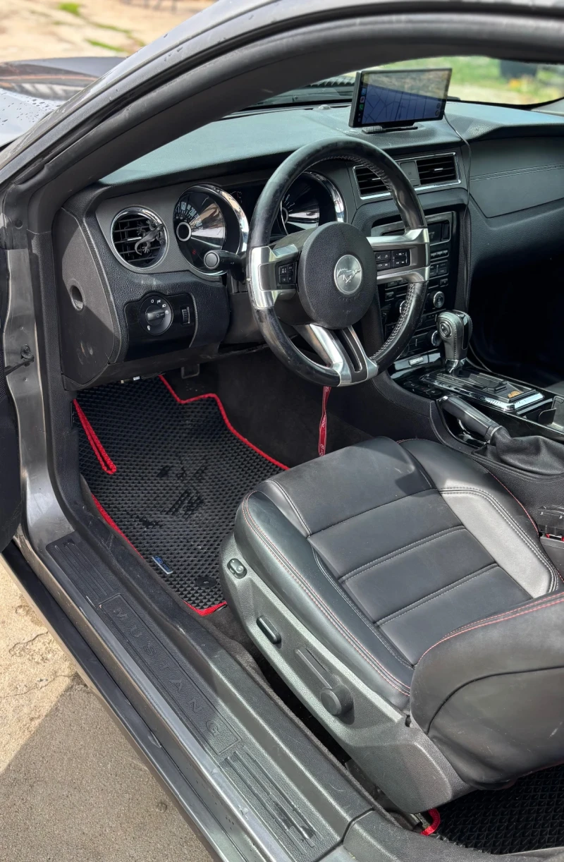 Ford Mustang, снимка 11 - Автомобили и джипове - 52543009