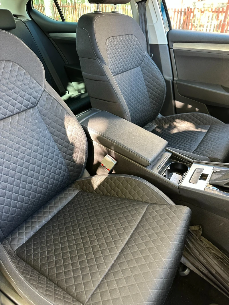 Skoda Superb, снимка 11 - Автомобили и джипове - 52310759