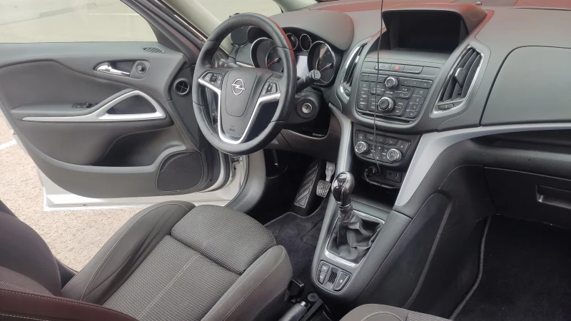 Opel Zafira, снимка 5 - Автомобили и джипове - 53307427