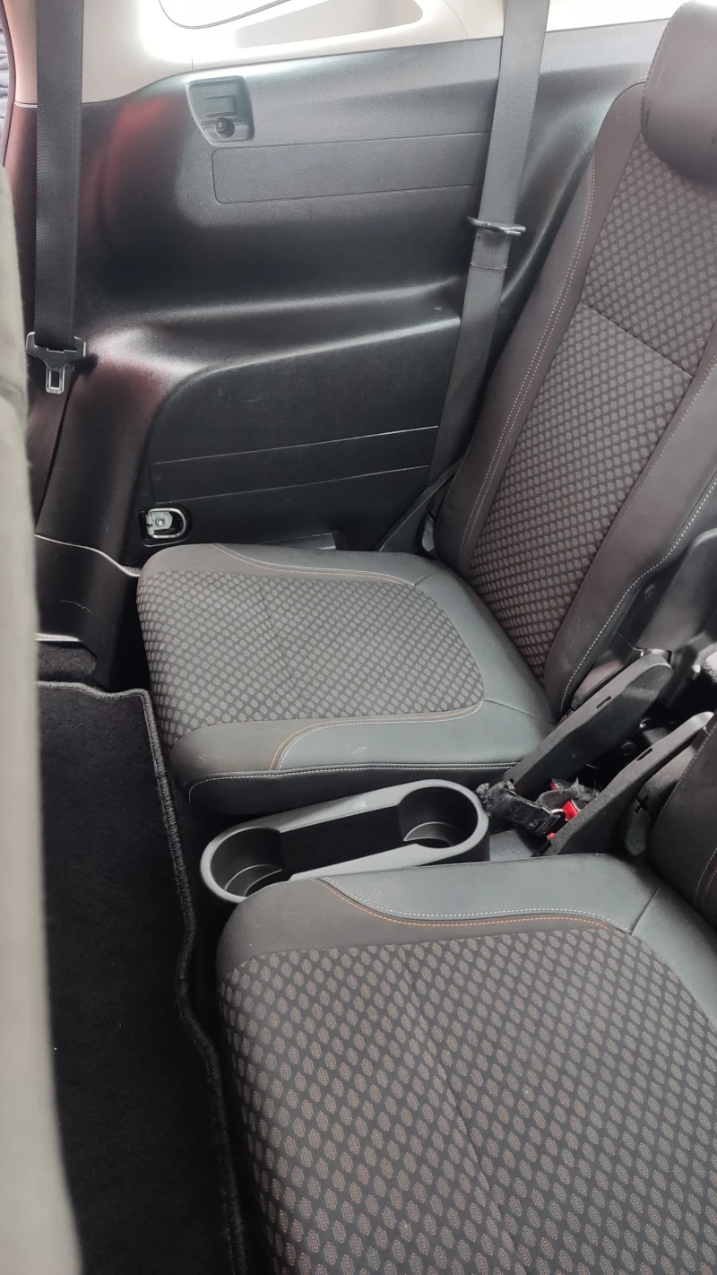 Opel Zafira, снимка 10 - Автомобили и джипове - 53307427