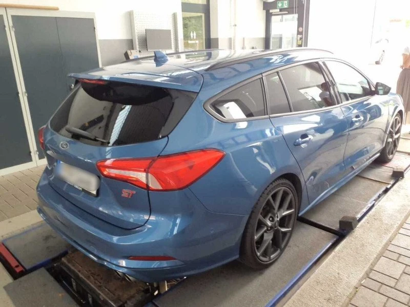 Ford Focus 2.0 ST, снимка 3 - Автомобили и джипове - 55391233