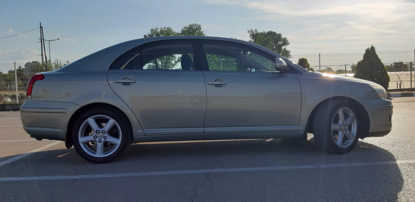 Toyota Avensis  - изображение 4