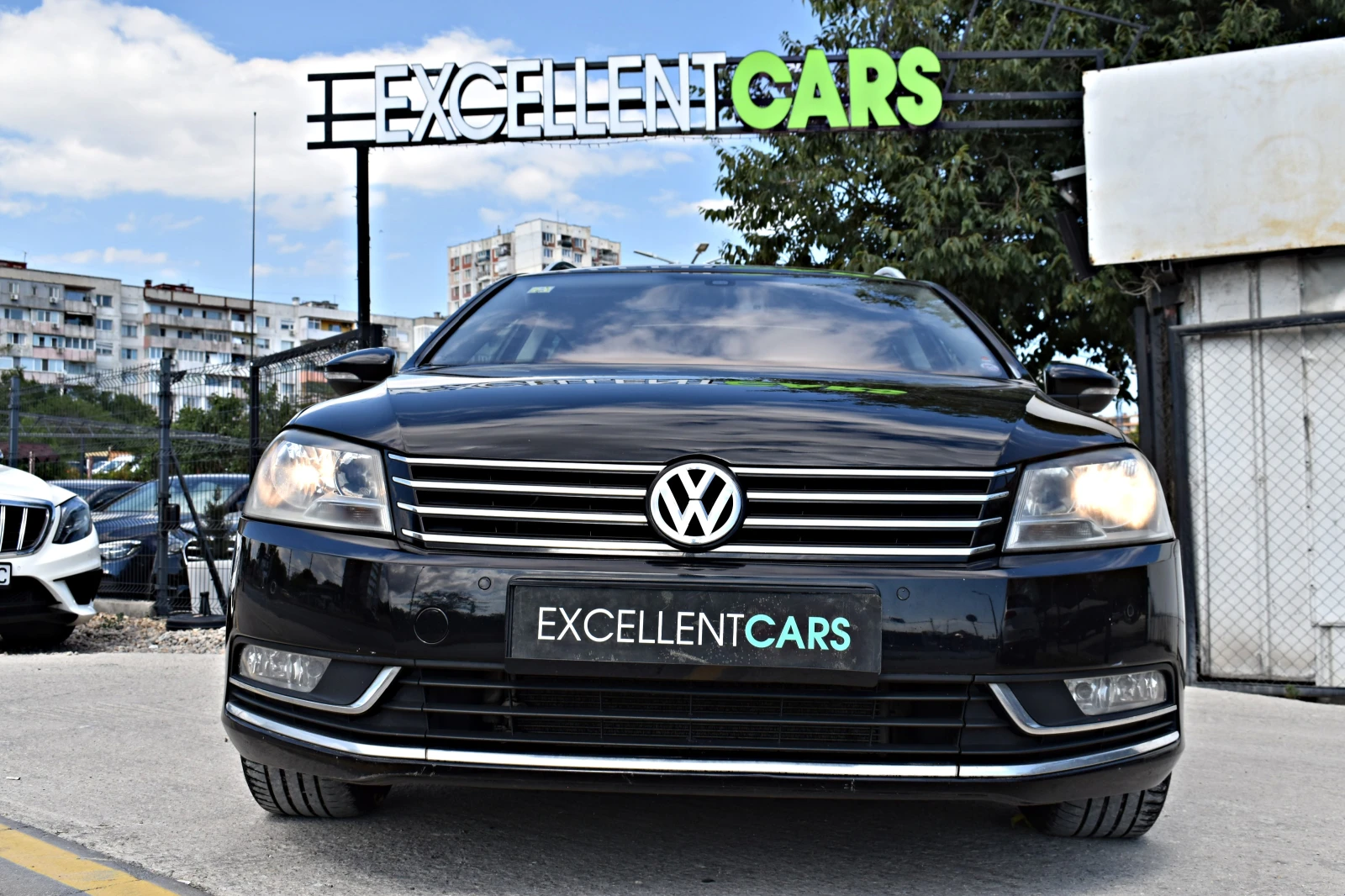 VW Passat 2.0ТDI* PANORAMA* ПОДГРЕВИ - изображение 6