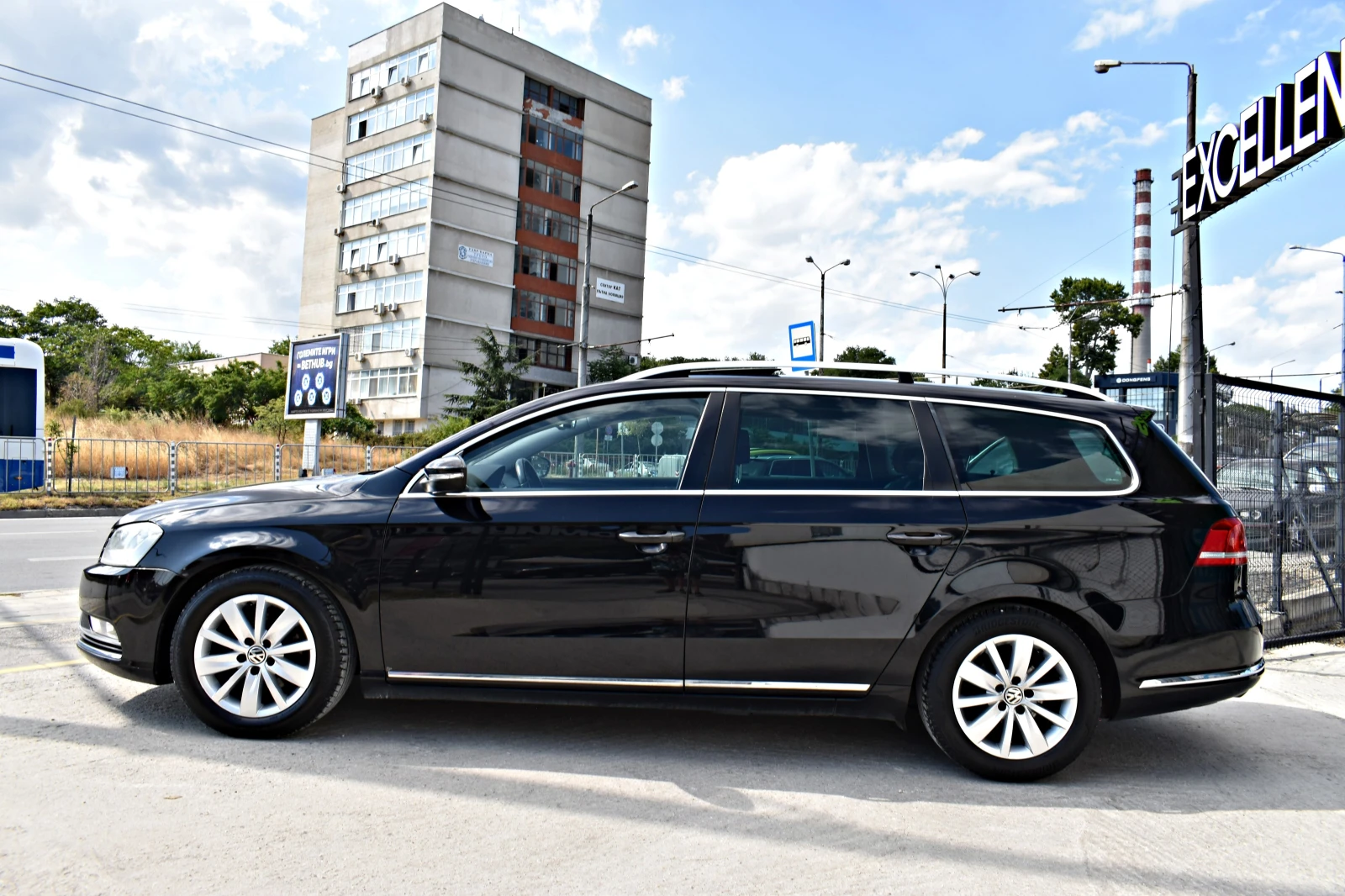VW Passat 2.0ТDI* PANORAMA* ПОДГРЕВИ - изображение 3