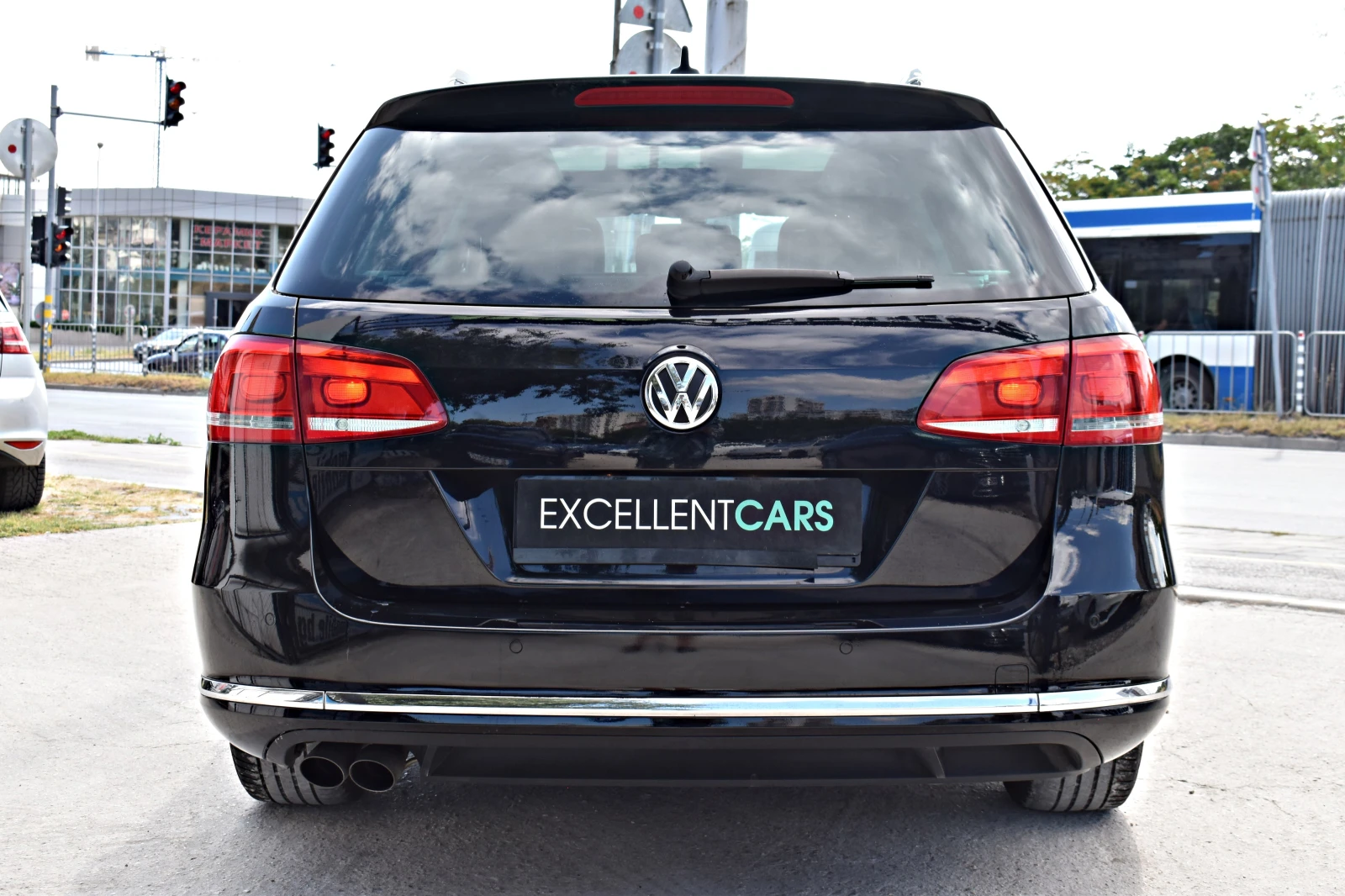 VW Passat 2.0ТDI* PANORAMA* ПОДГРЕВИ - изображение 7