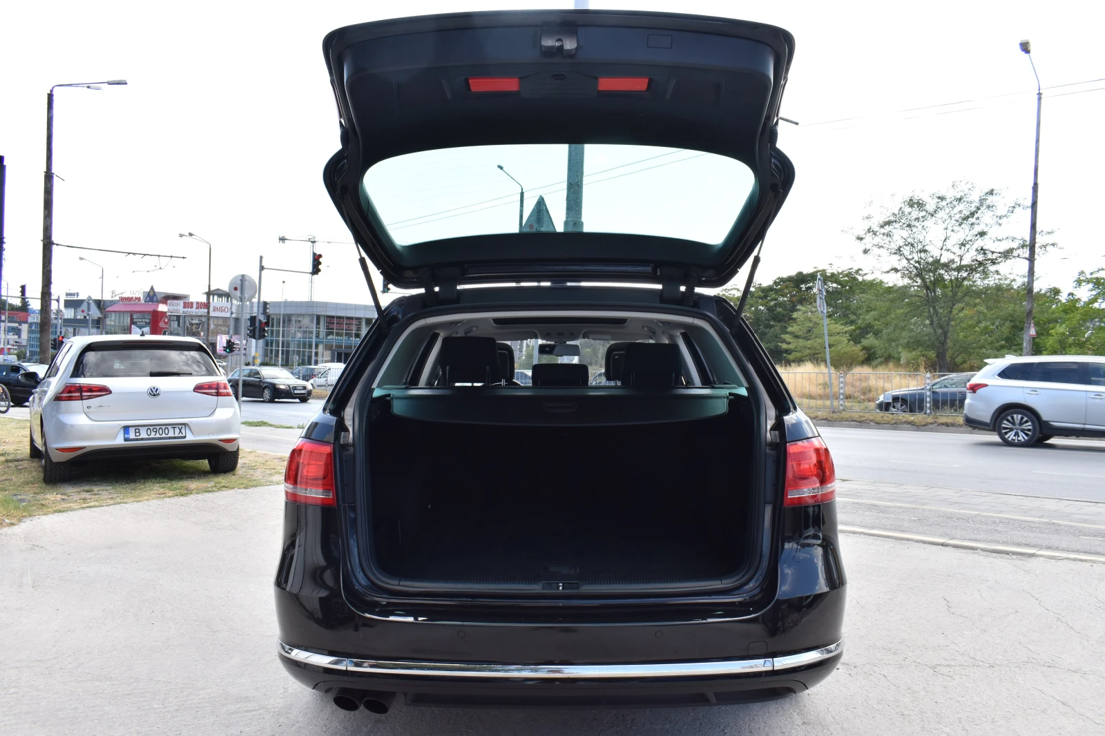 VW Passat 2.0ТDI* PANORAMA* ПОДГРЕВИ - изображение 8